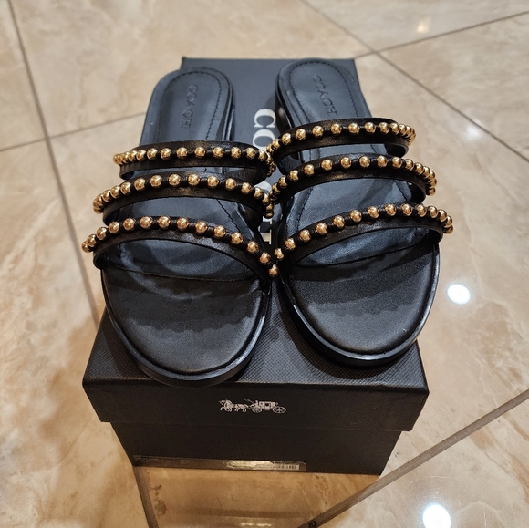 Brand New Coach Slide Sandals - Picture 2 of 4
